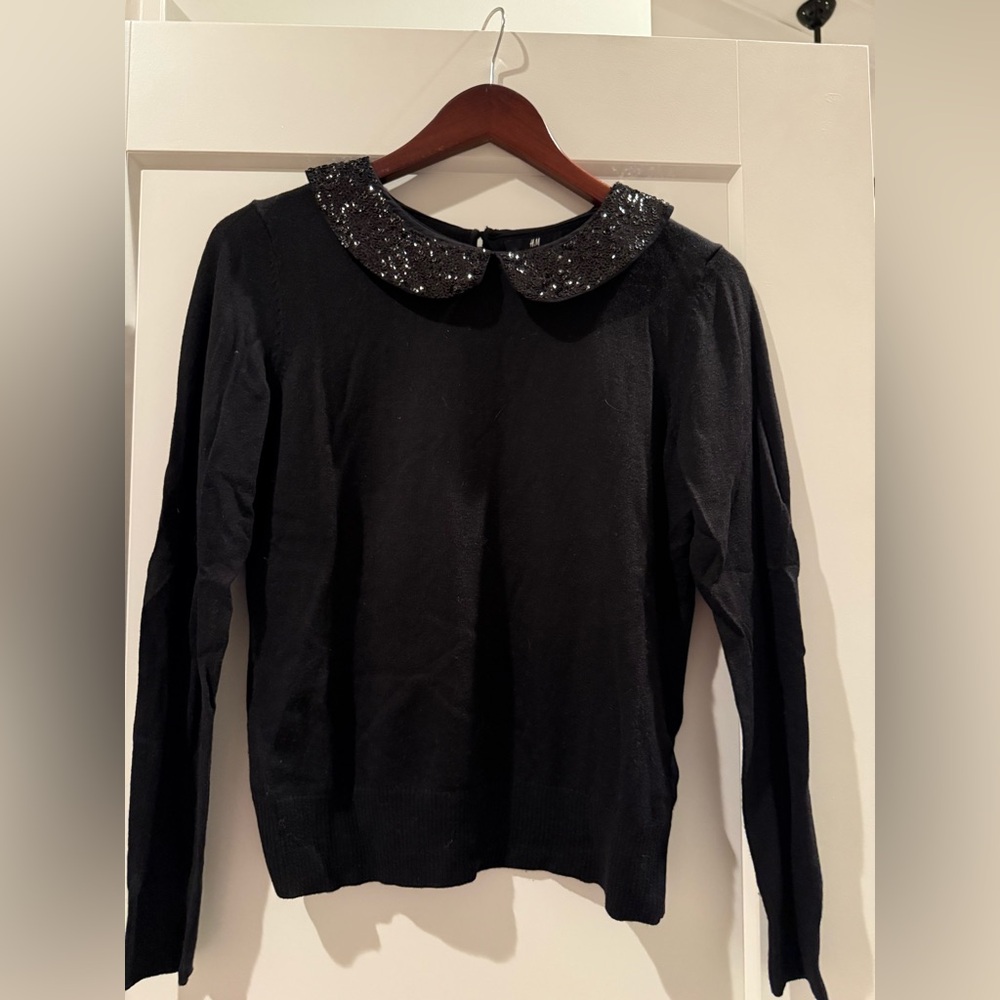H&M black sweater with sequin collar